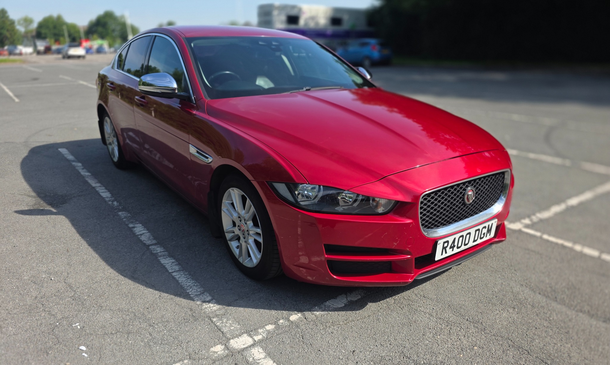 Jaguar XE photo 1