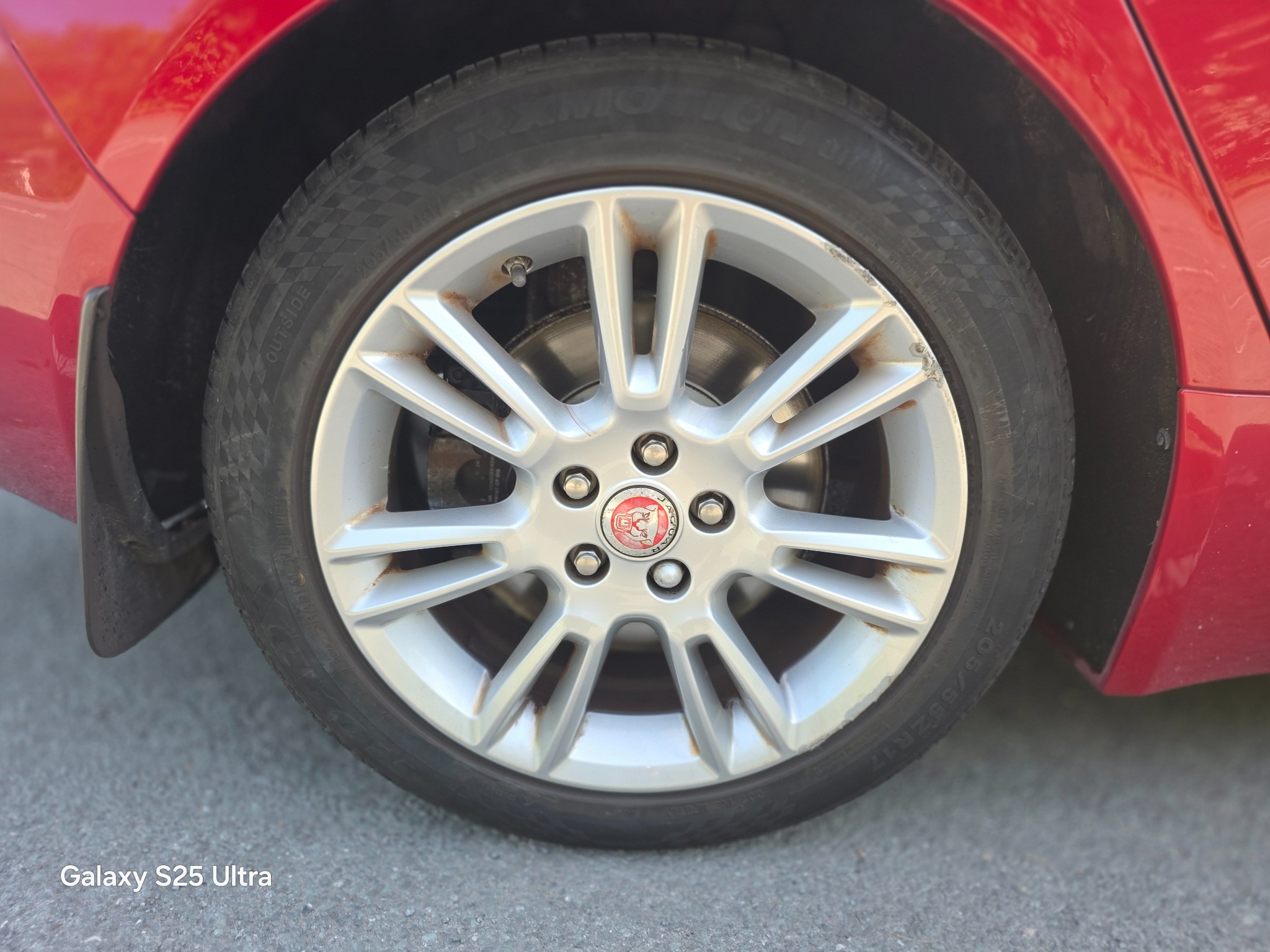 Jaguar XE photo 9